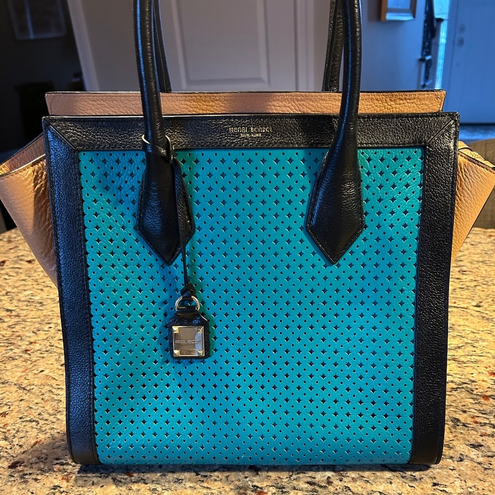 Henri Bendel bag